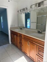 3096 SE Glasgow Dr in Stuart, FL - Building Photo - Building Photo