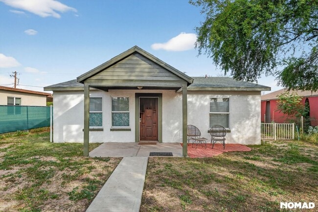 property at 1714 E Madison St