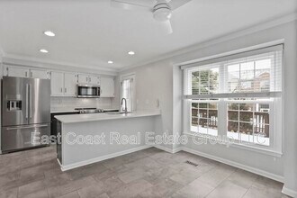 8033 Hollow Reed Ct in Frederick, MD - Building Photo - Building Photo