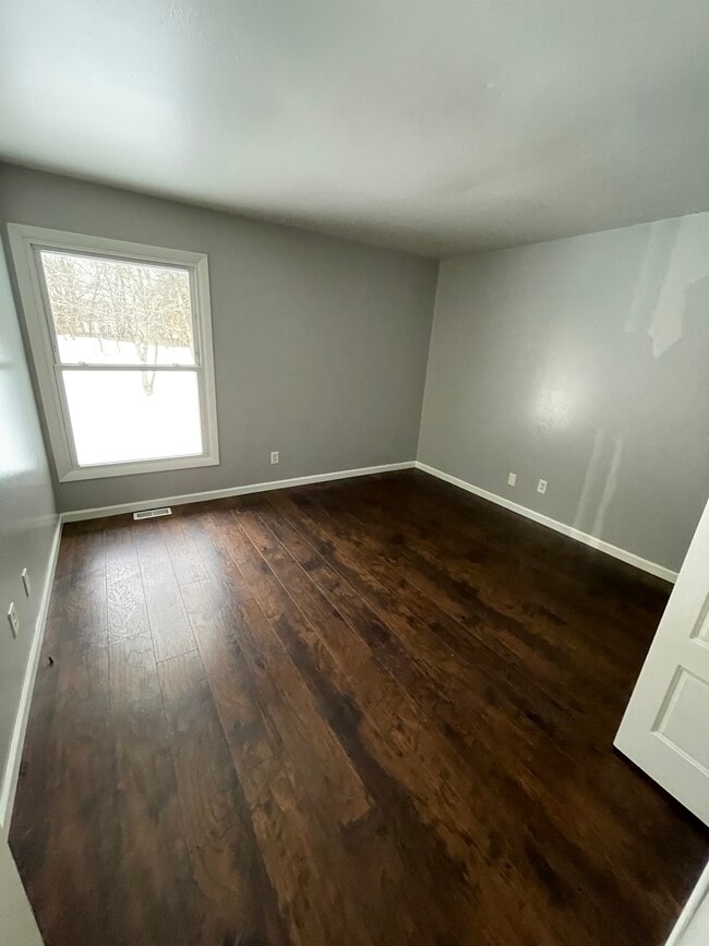 4467 W Milham Ave in Portage, MI - Building Photo - Building Photo