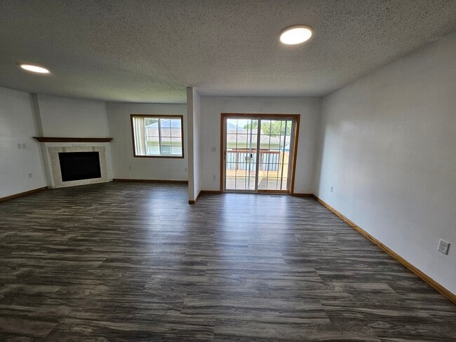 5670 Gables Dr, Unit 2