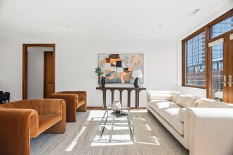 1152 W Fulton Market in Chicago, IL - Building Photo - Building Photo