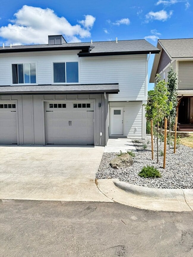 2853 Fen Way in Bozeman, MT - Building Photo - Building Photo