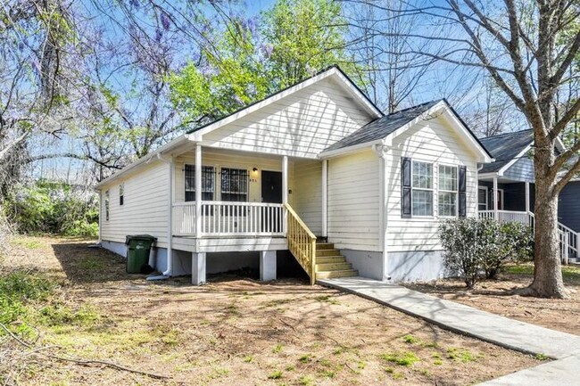 651 Langston Dr SW in Atlanta, GA - Building Photo - Building Photo