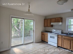 462 Plantation St in Worcester, MA - Building Photo - Building Photo