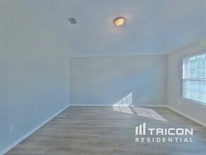 617 Chickadee Dr in Fort Worth, TX - Building Photo - Building Photo