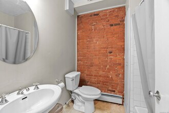 32 Trumbull St in New Haven, CT - Building Photo - Building Photo