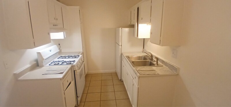 2022 Castleberry Ln in Las Vegas, NV - Building Photo