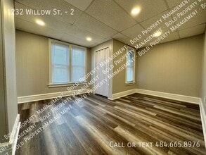 1232 Willow St in Lebanon, PA - Building Photo - Building Photo