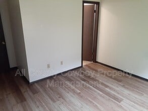 2170 Van Buren St in Laramie, WY - Building Photo - Building Photo