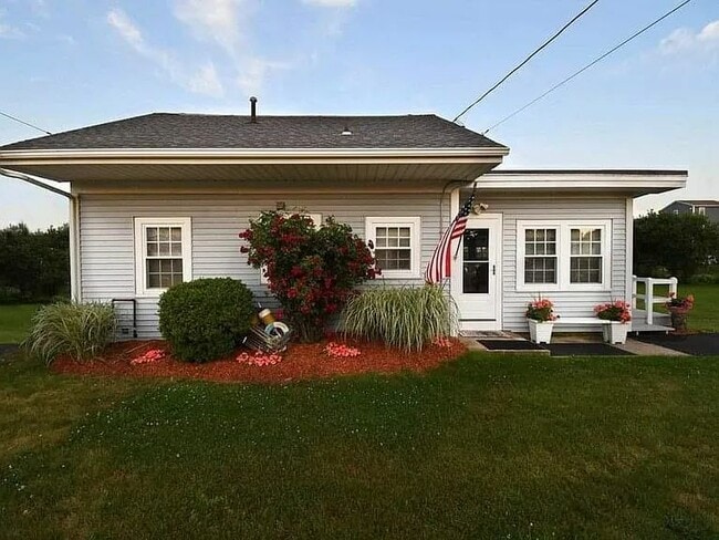property at 11 Middle Rd