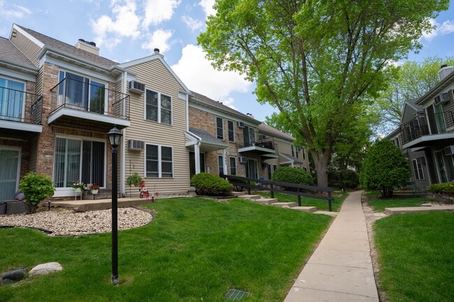 High Point Commons Apartments