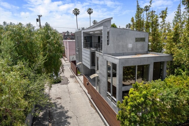 property at 483 Carroll Canal Ct
