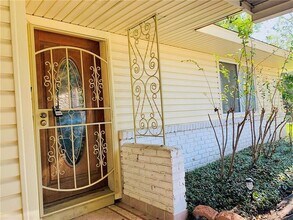 3210 Cloverdale St in Houston, TX - Building Photo - Building Photo