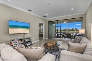 9373 Pocida Ct in Naples, FL - Building Photo