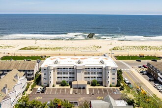 609 Ocean Ave-Unit -10 in Bradley Beach, NJ - Building Photo - Building Photo