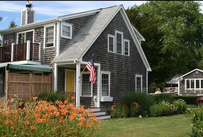 2 Florence St in Westport, MA - Building Photo - Building Photo