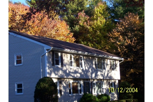 251 N Washington St in Belchertown, MA - Building Photo