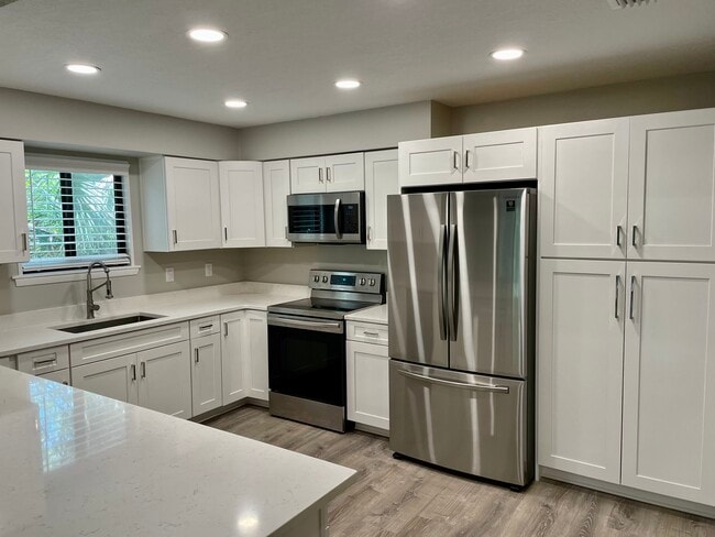 56 Wildwood Trl in Ormond Beach, FL - Foto de edificio - Building Photo