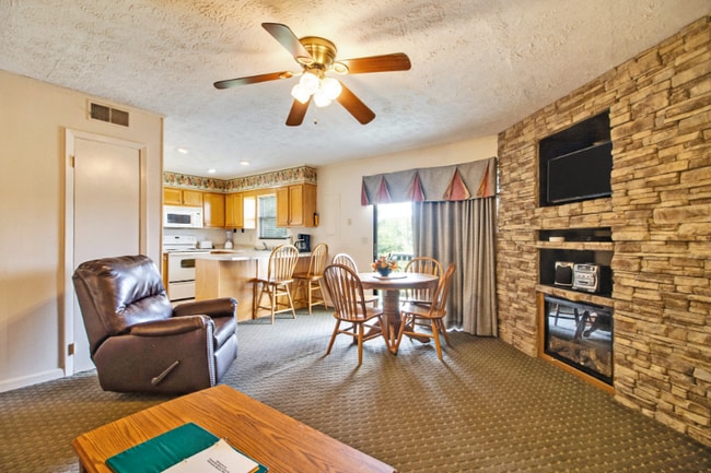 8005 Cherokee Trail in Crossville, TN - Building Photo - Building Photo