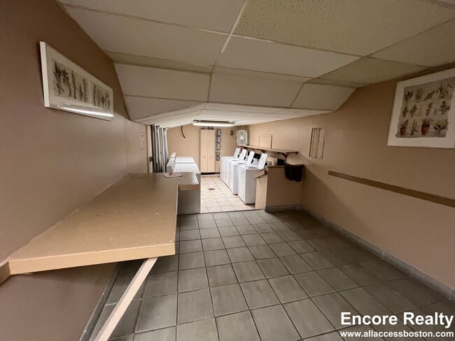 245 Main St in Watertown, MA - Building Photo - Building Photo