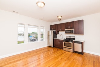 4911 W Cuyler Ave in Chicago, IL - Building Photo - Building Photo