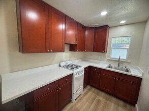 418 E St in West Sacramento, CA - Building Photo - Building Photo