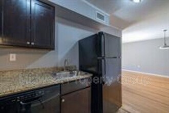 2507 S Big Bend Blvd in Maplewood, MO - Building Photo - Building Photo