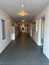 2131 Lakeview Dr in Sebring, FL - Building Photo - Building Photo