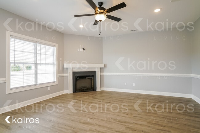 3708 Oak Leaf Wy in Greenville, NC - Building Photo - Building Photo