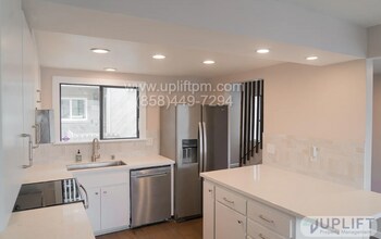2030 Felspar St in San Diego, CA - Building Photo - Building Photo