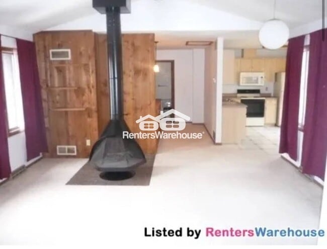 1514 N Timber Ridge in Fridley, MN - Foto de edificio - Building Photo