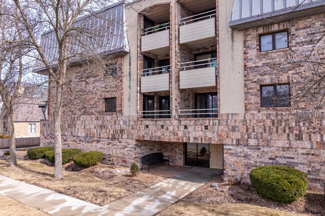 The French in Whitefish Bay, WI - Building Photo - Building Photo