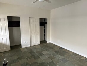 94 Cowesett Ave, Unit 26 Cowesstt Gardens in West Warwick, RI - Building Photo - Building Photo