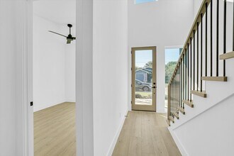 1711 Nomas St in Dallas, TX - Building Photo - Building Photo