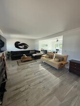 2396 Redlands Dr in Newport Beach, CA - Building Photo - Building Photo