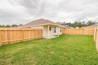 504 Meadow Park Ln in Willis, TX - Building Photo - Building Photo