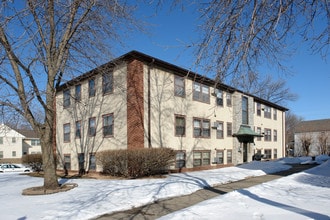 5918-5924 35th St W in St. Louis Park, MN - Foto de edificio - Building Photo