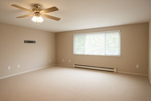 6301 Robinson Rd in Lockport, NY - Building Photo