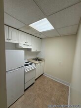 62 Boylston St, Unit 618 in Boston, MA - Foto de edificio - Building Photo