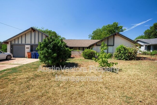2025 Monarch Dr in Austin, TX - Building Photo - Building Photo