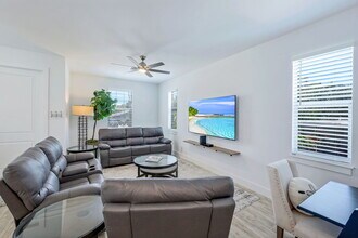 1727 Danford St in Naples, FL - Building Photo - Building Photo