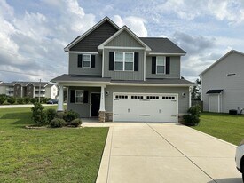 117 Courtland Dr in Raeford, NC - Building Photo