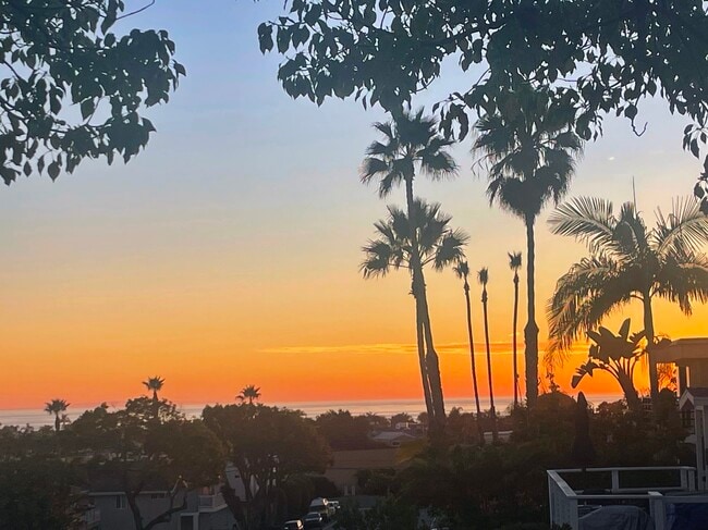 123 Avenida Dolores in San Clemente, CA - Building Photo - Building Photo