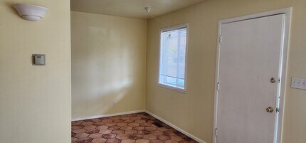 907 E Laird Ave, Unit 907 in Salt Lake City, UT - Foto de edificio - Building Photo