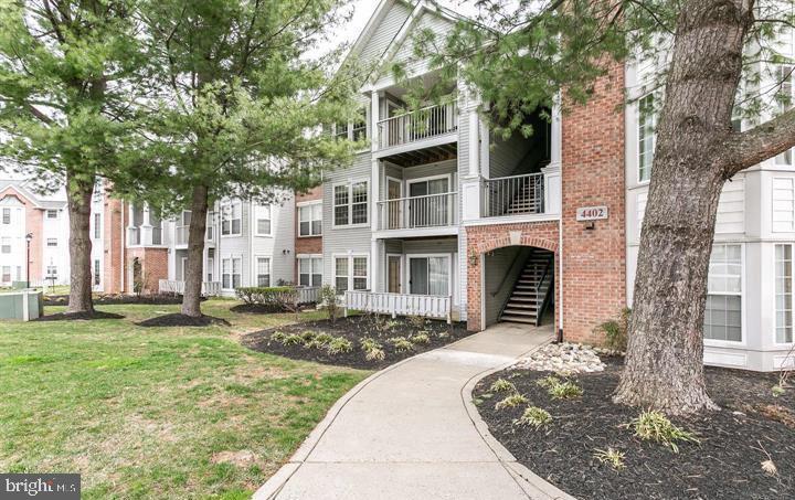 4402 Silverbrook Ln in Owings Mills, MD - Building Photo
