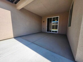 3113 Dorset St in Tulare, CA - Building Photo - Building Photo