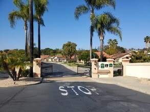 13034 Caminito Bracho in San Diego, CA - Building Photo - Building Photo