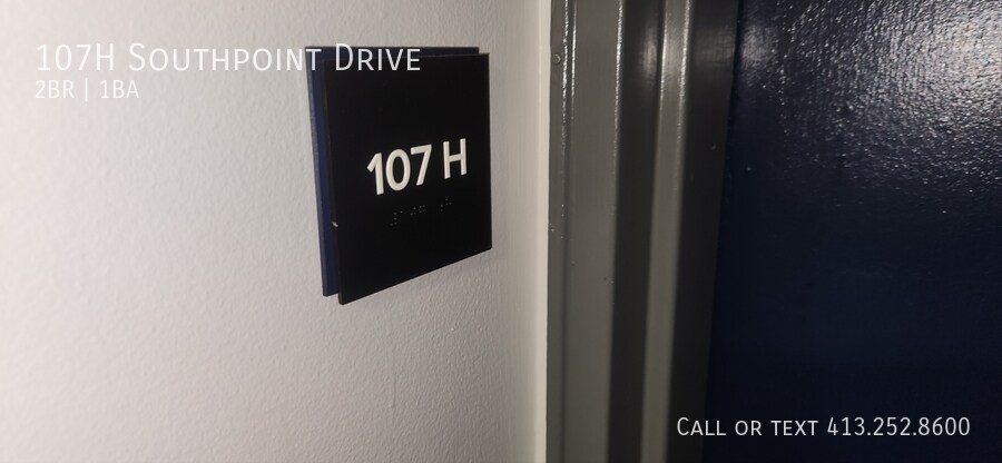 107 Southpoint Dr in Amherst, MA - Building Photo