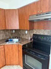 50 W 24th St in Hialeah, FL - Building Photo - Building Photo